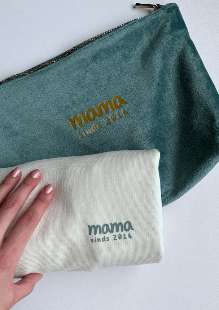 toilettas mama velours en sweater